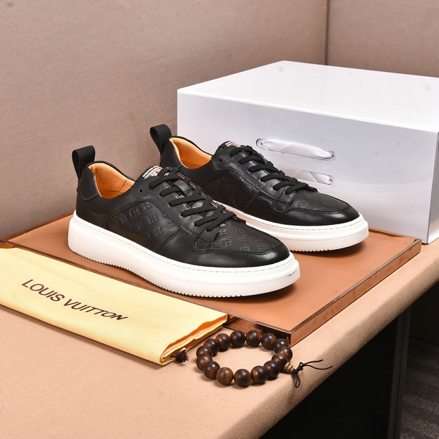 men LV shoes-320